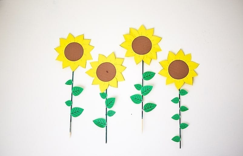 https://showmycrafts.com/wp-content/uploads/2019/11/Paper-sunflowers-2.jpg